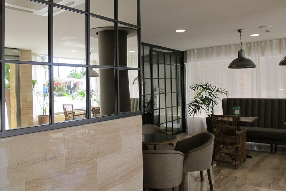 Metropol 4 Superior 4* Lloret de Mar