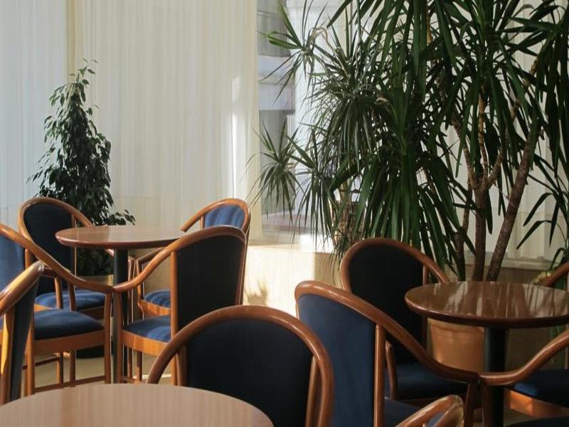 Metropol 4 Superior Hotel 4*